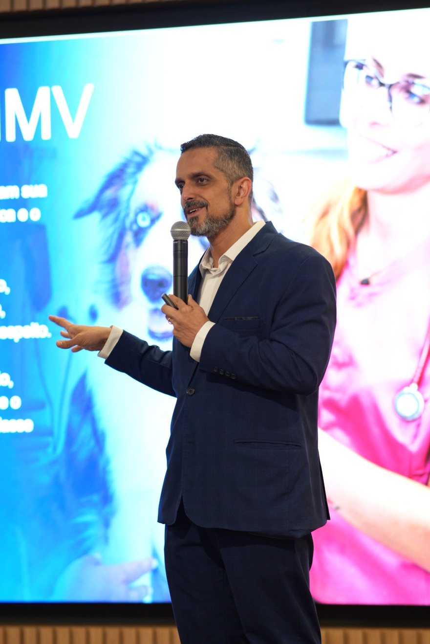 Dr. Thomas Marzano